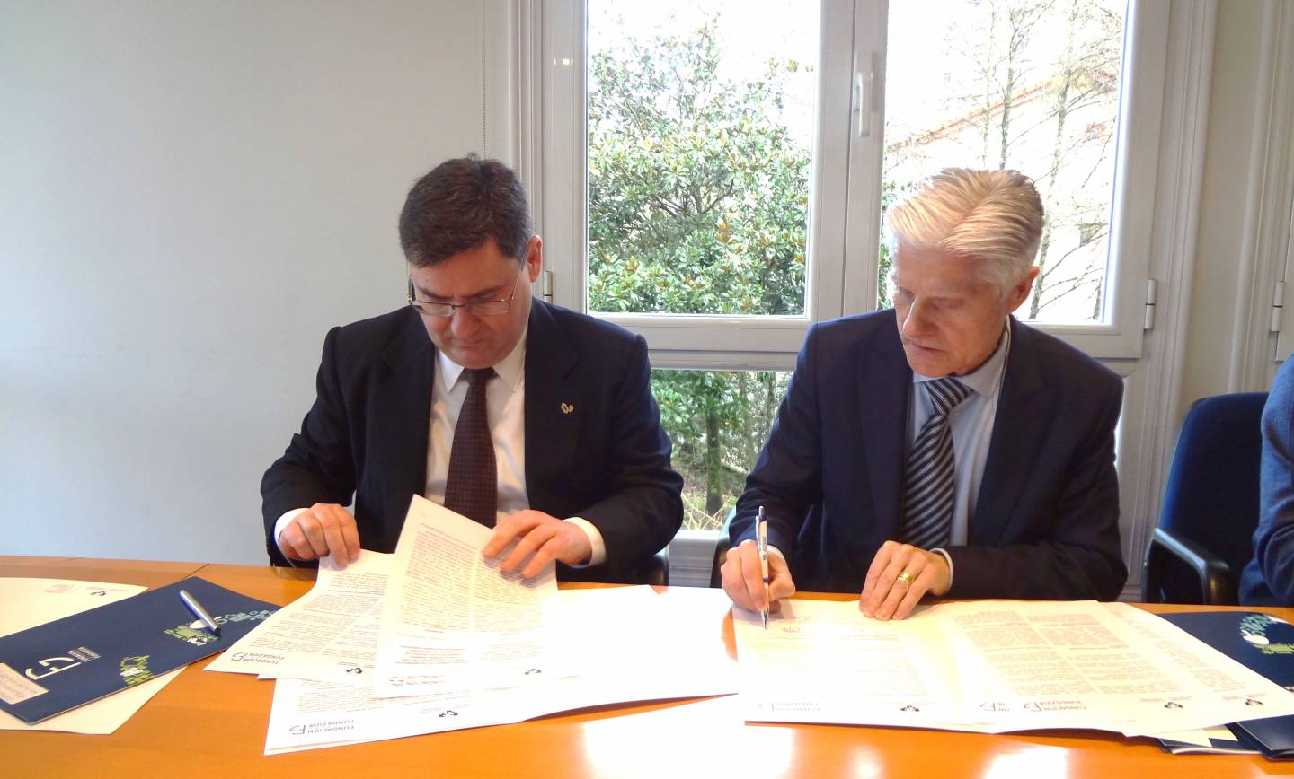 Firma de un acuerdo marco en materia formativa importante para el sector del transporte